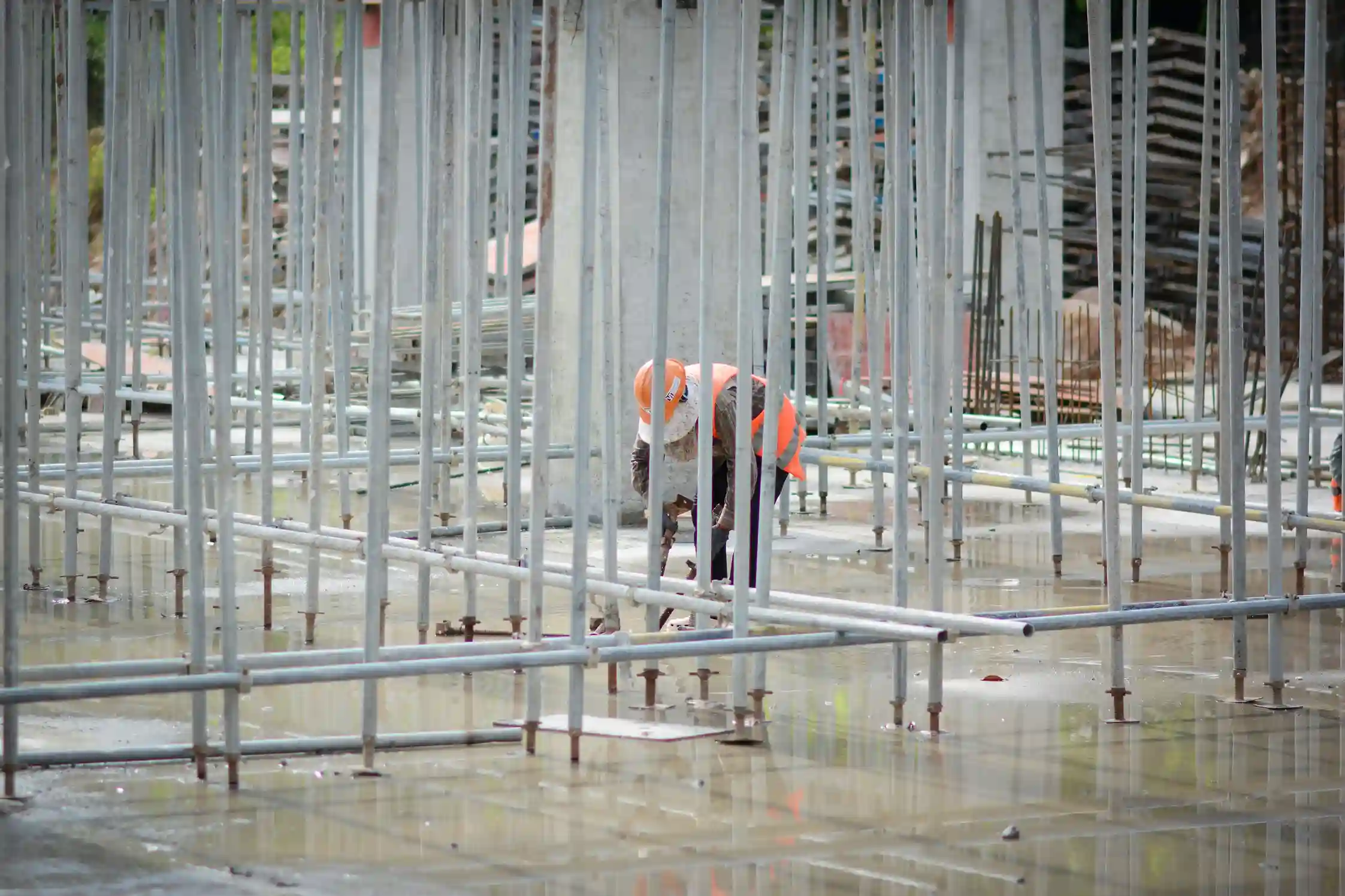 Tips Menghadapi Keterlambatan Proyek Konstruksi Pada Saat Musim Hujan
